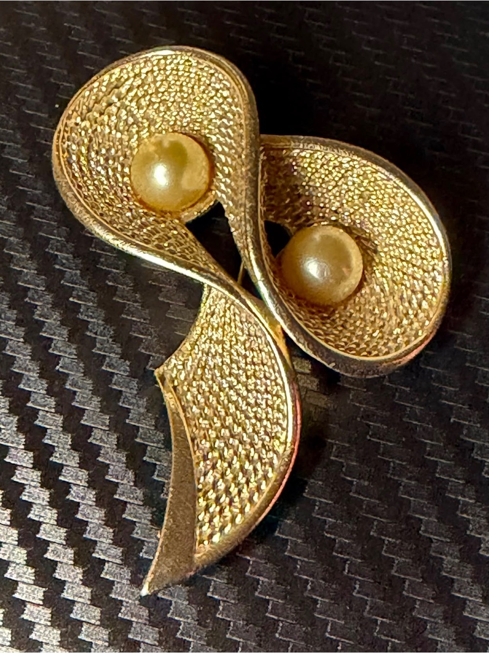 DAFRI- signed woven brooch